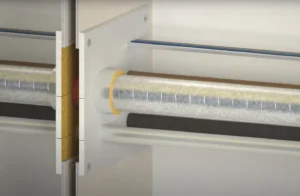 utenpåliggende brannplate i gipsvegg med stålrør og rørisolasjon av steinull